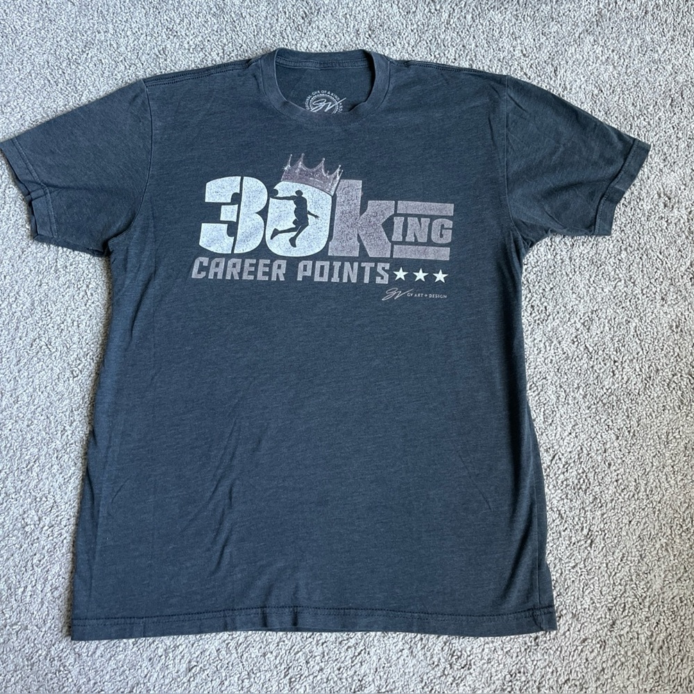 Men’s LeBron 30King Career Points Tee Size M